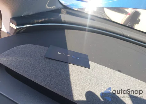 2025 Tesla Model 3 Long Range Rear-Wheel Drive из США, поврежденный, VIN 5YJ3E1EA1SF910377